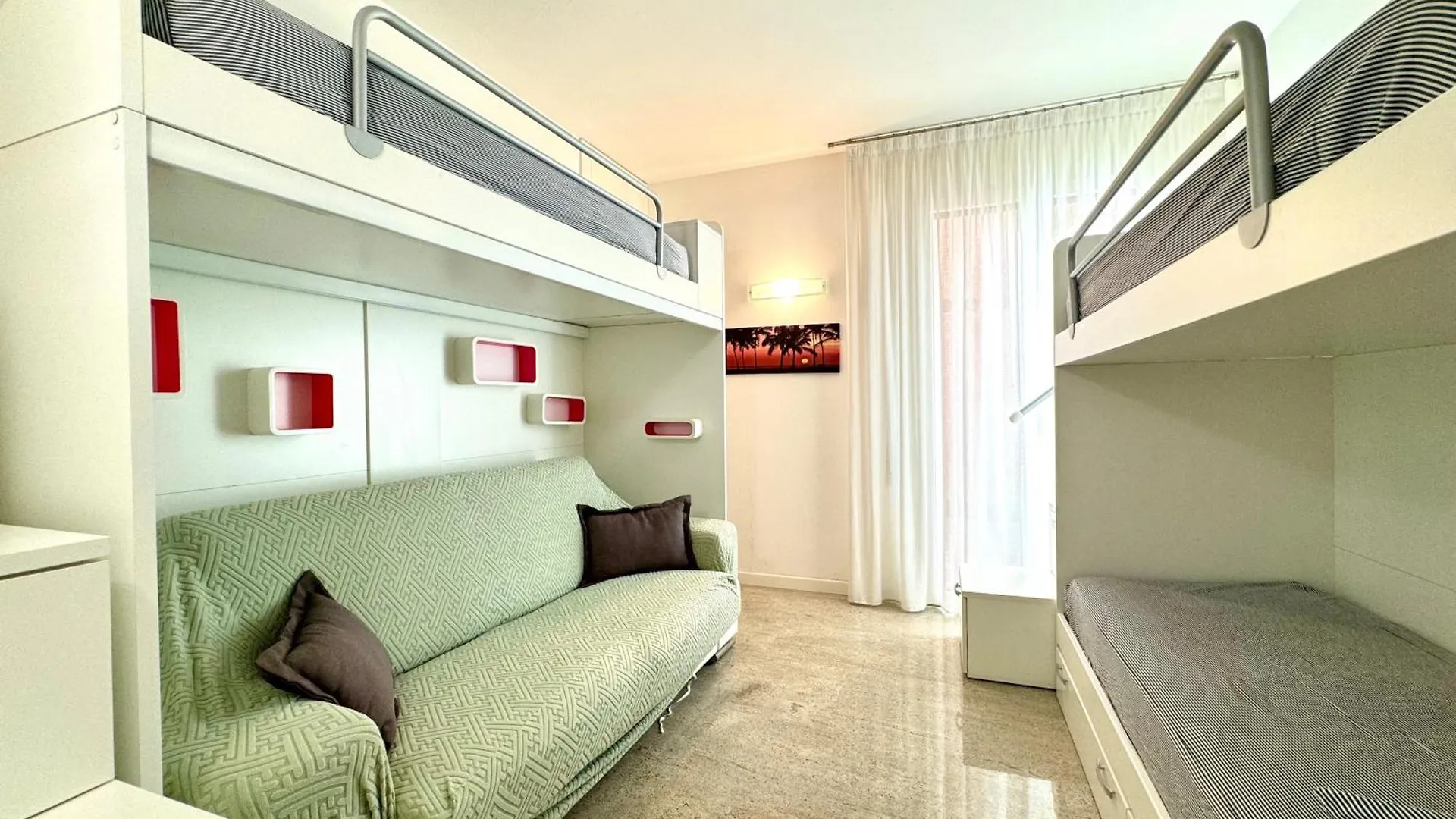 Frontemar Residenze Sul Mare - Carraro Immobiliare Jesolo - Family Apartments  Lido di Jesolo